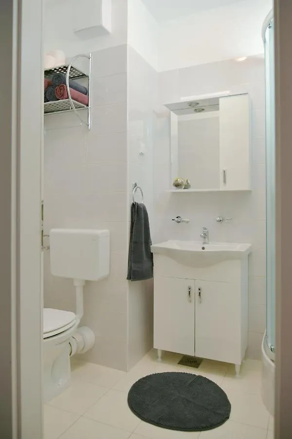 Green Apartment Split